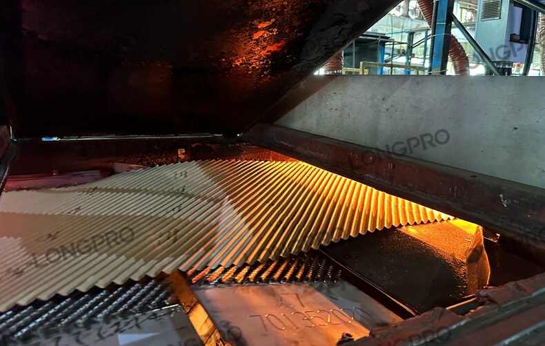 瓦楞紙浸樹脂快速烘干成型.jpg 瓦楞紙浸樹脂快速烘干成型.jpg